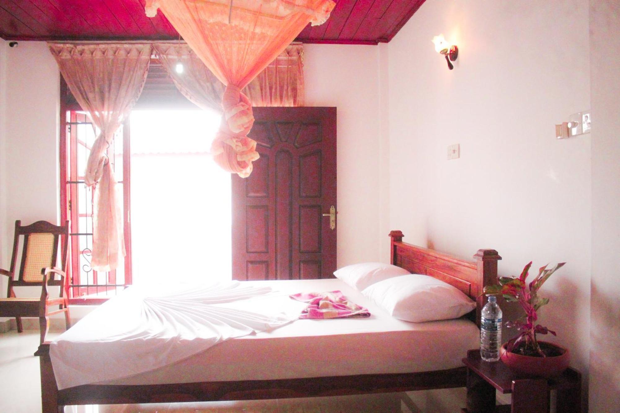 Golden Town Hotel Tangalle Ngoại thất bức ảnh